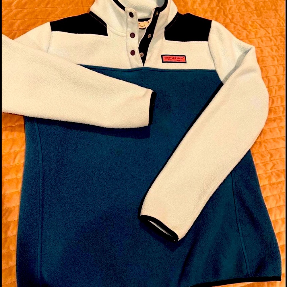 Vineyard Vines fleece